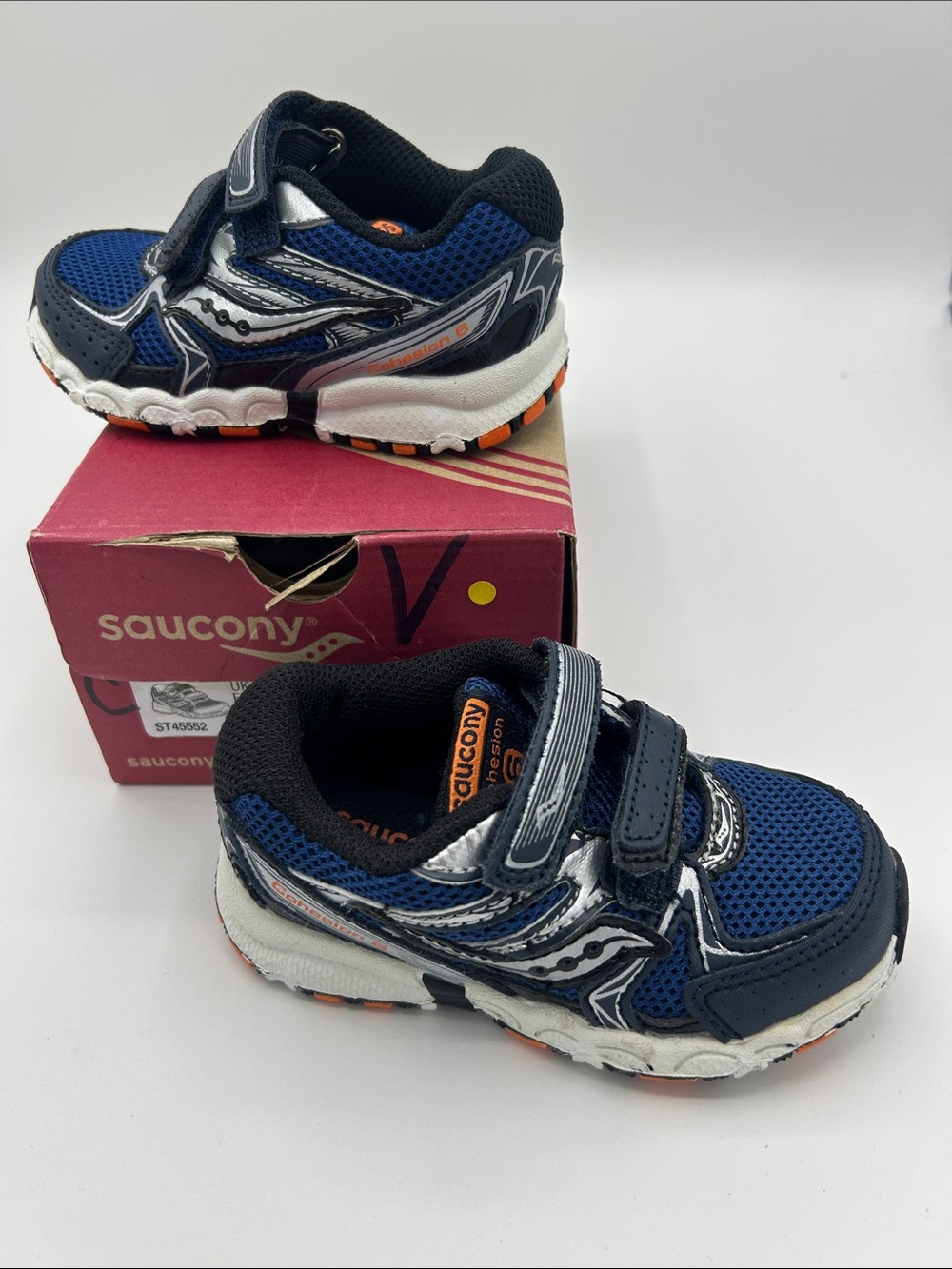 Saucony Cohesion 6m little boy sneaker brand new